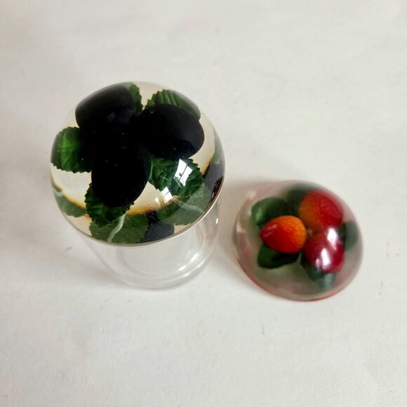 Vintage 1960-1970s Acrylic Lucite jam pot with 2 different design lids - Picture 2 of 15
